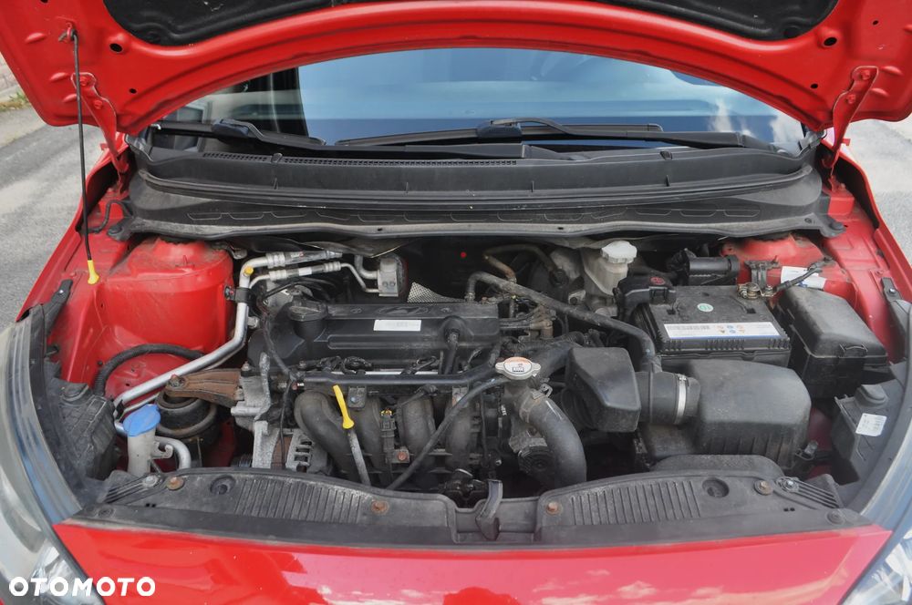 Hyundai i20 1.2 Intro Edition - 32