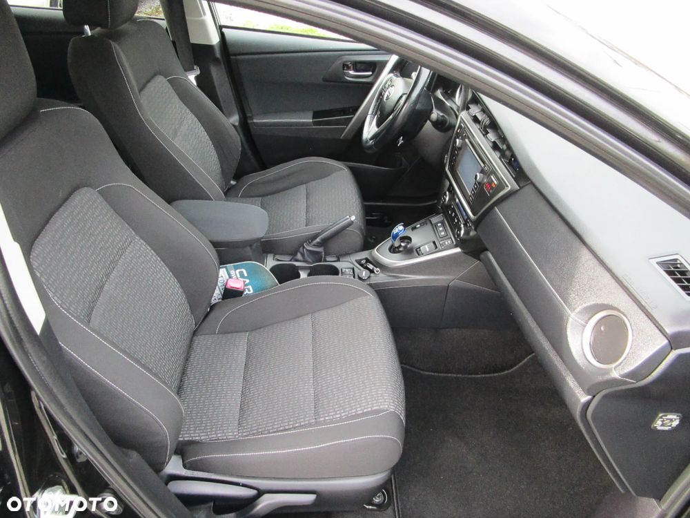 Toyota Auris - 31