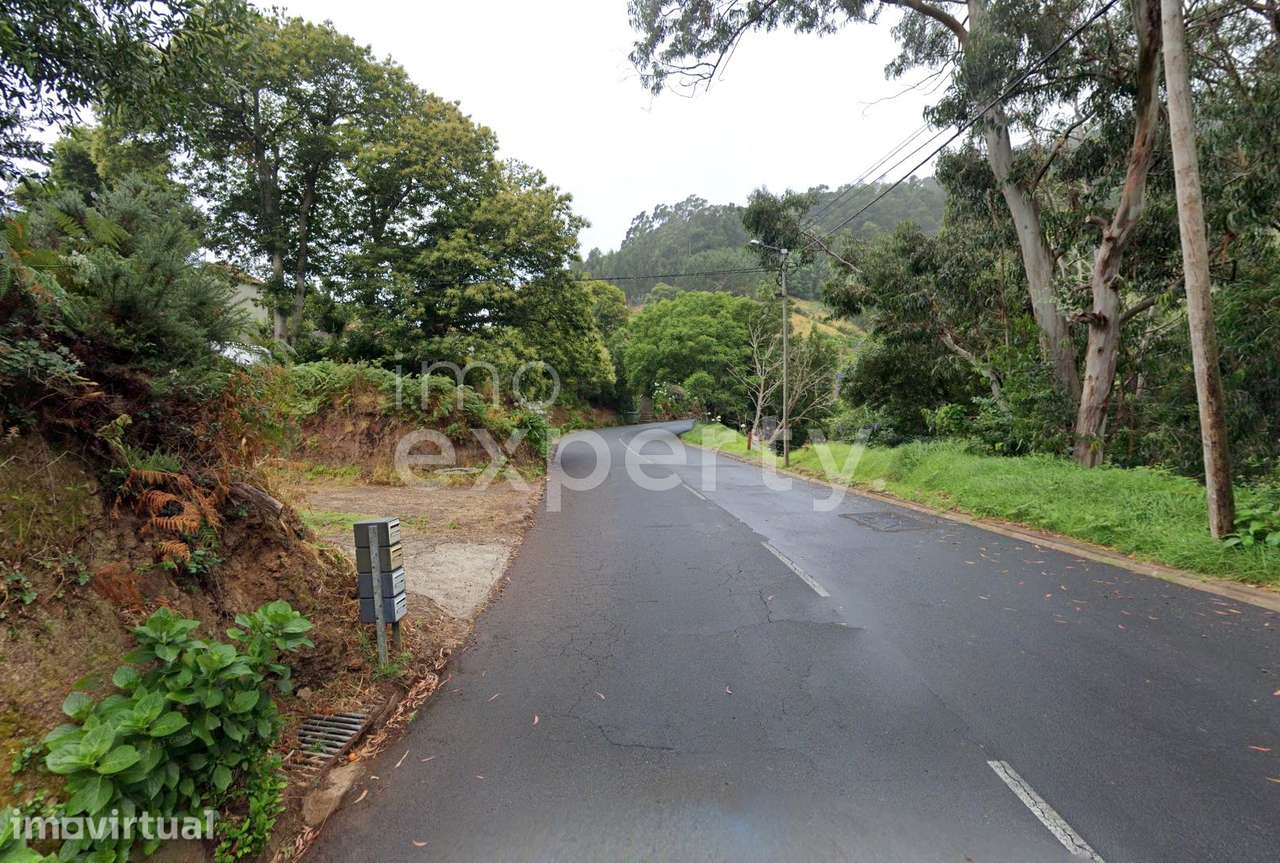 Terreno com 3960m2 com capacidade construtiva e dois acessos em Gaula, - Grande imagem: 4/8