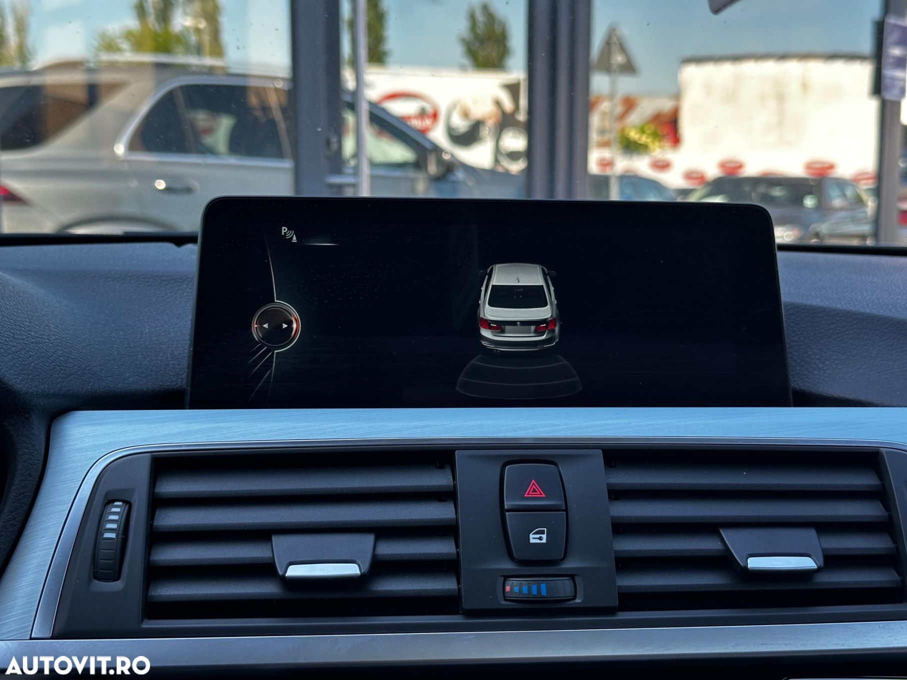 BMW Seria 3 320i Aut. Sport Line - 15
