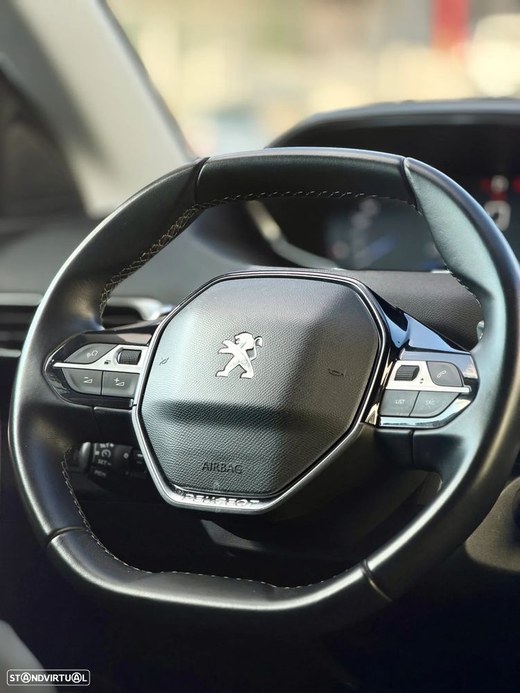 Peugeot 3008 1.5 BlueHDi Allure EAT8 - 30