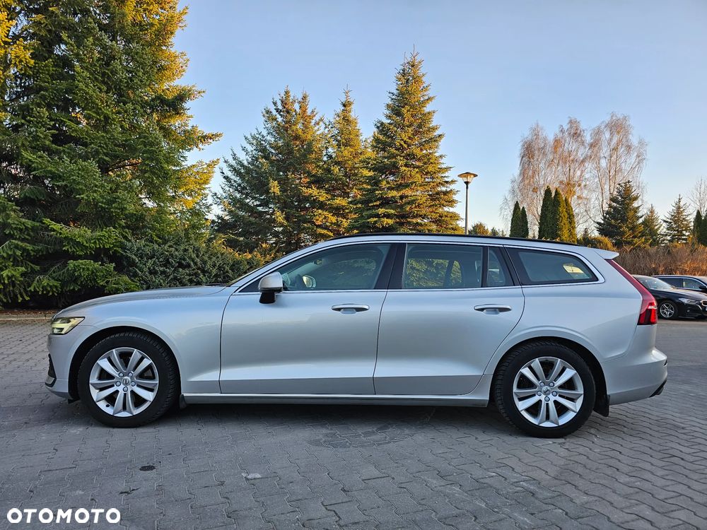 Volvo V60 T4 Momentum Pro - 4