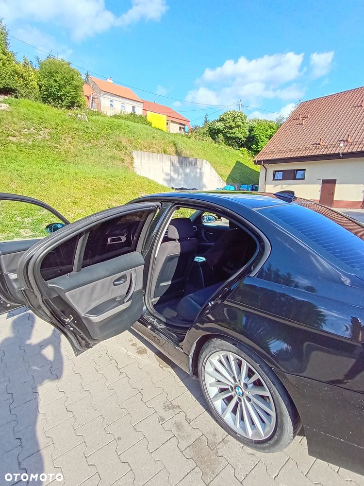 BMW Seria 3 - 34