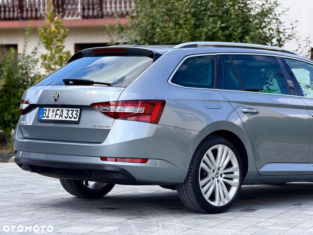Skoda Superb 2.0 TDI Sportline DSG - 14