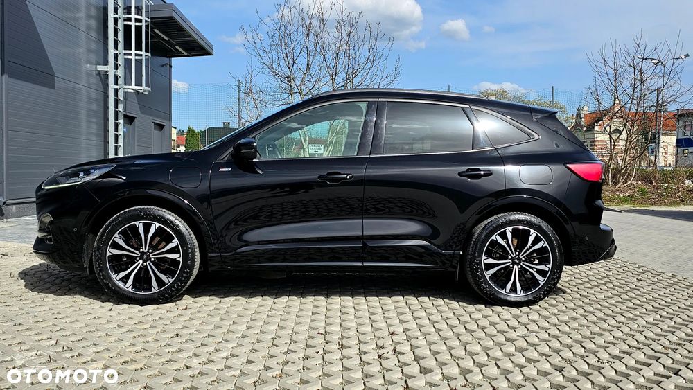 Ford Kuga 2.5P PHEV FWD ST-Line X - 18