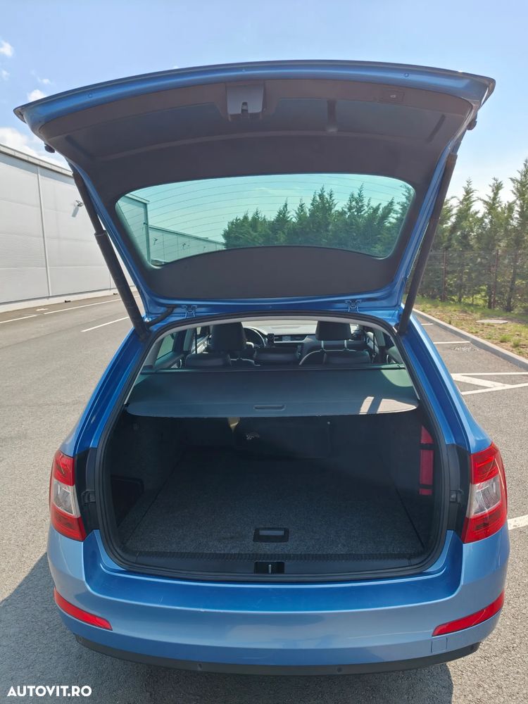 Skoda Octavia 2.0 TDI (Green tec) DSG Ambition - 9