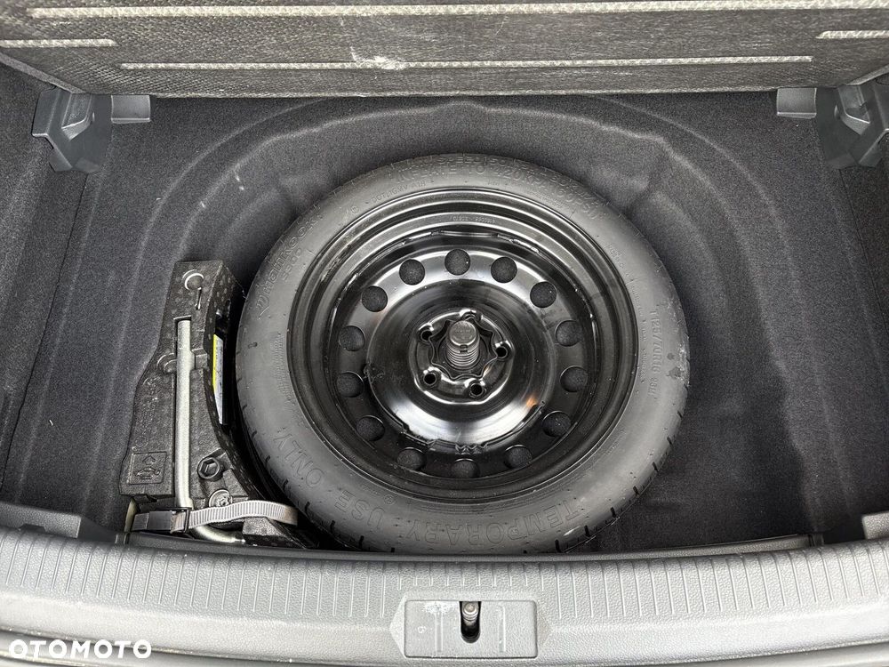 Volkswagen Golf - 26