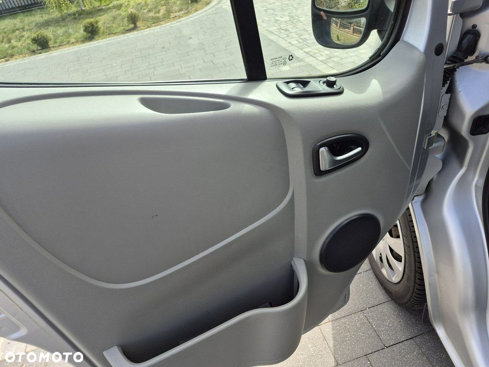 Renault Trafic - 11