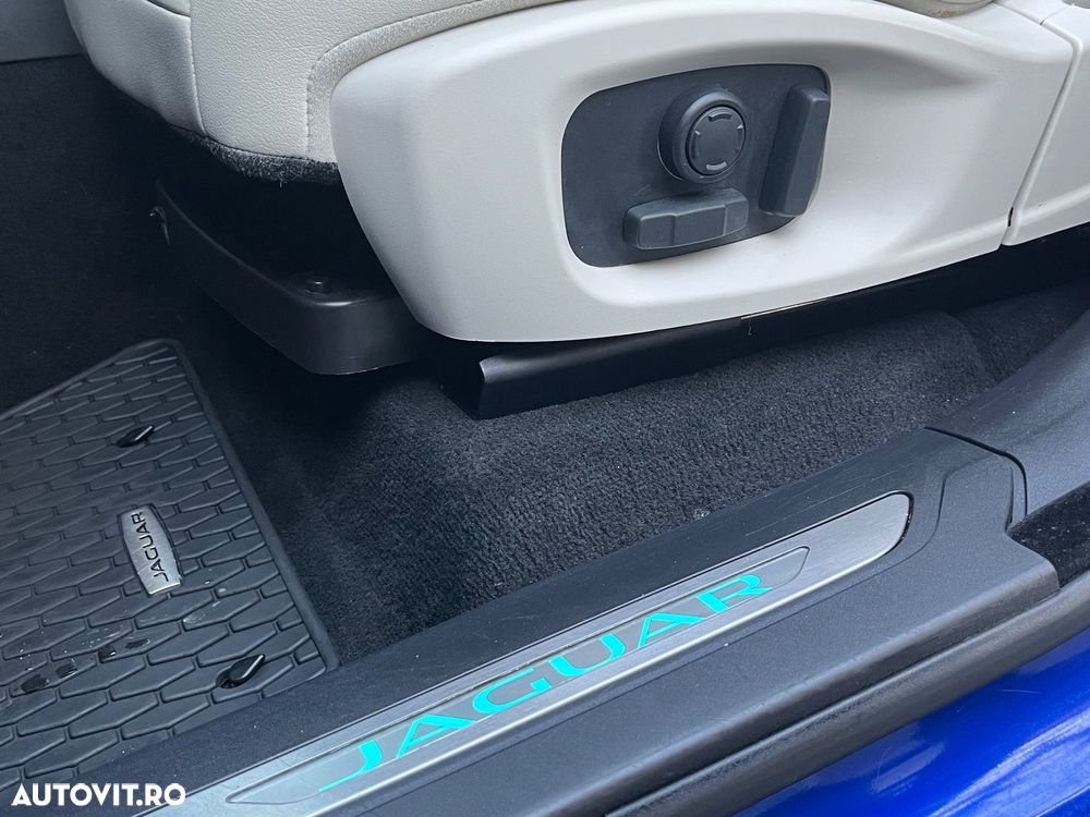 Jaguar F-Pace 30d AWD R-Sport - 14