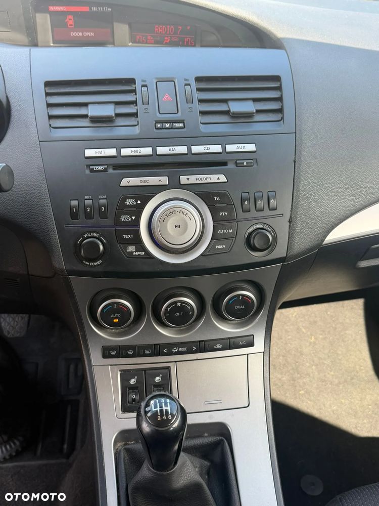 Mazda 3 - 5