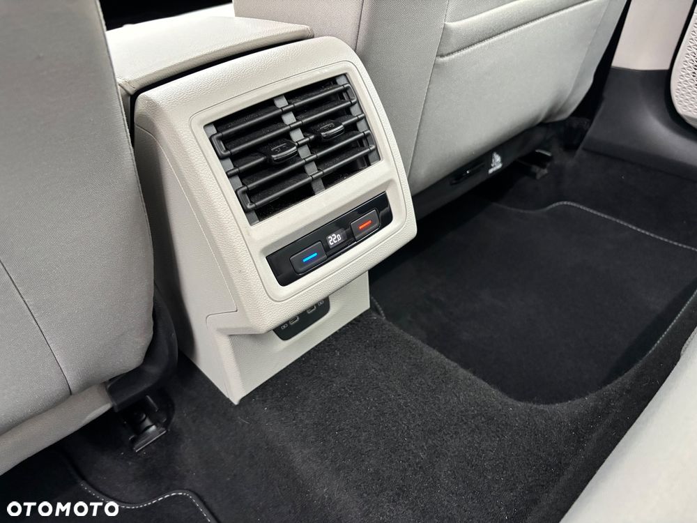 Volkswagen Golf 2.0 TDI SCR - 13