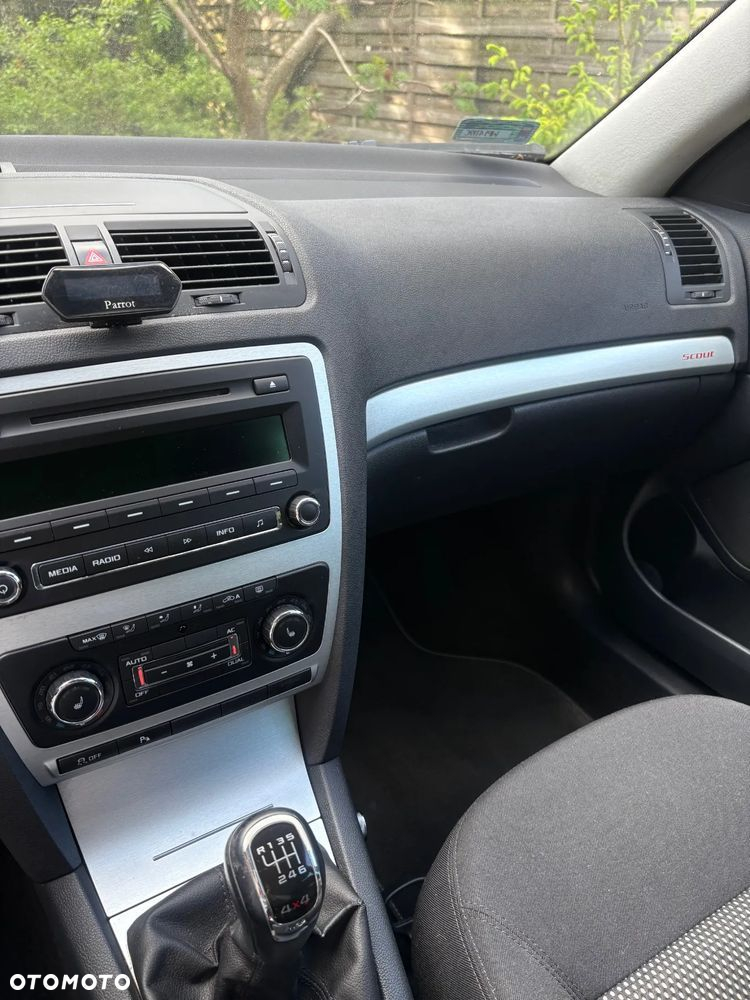 Skoda Octavia Scout 1.8 TSI - 8