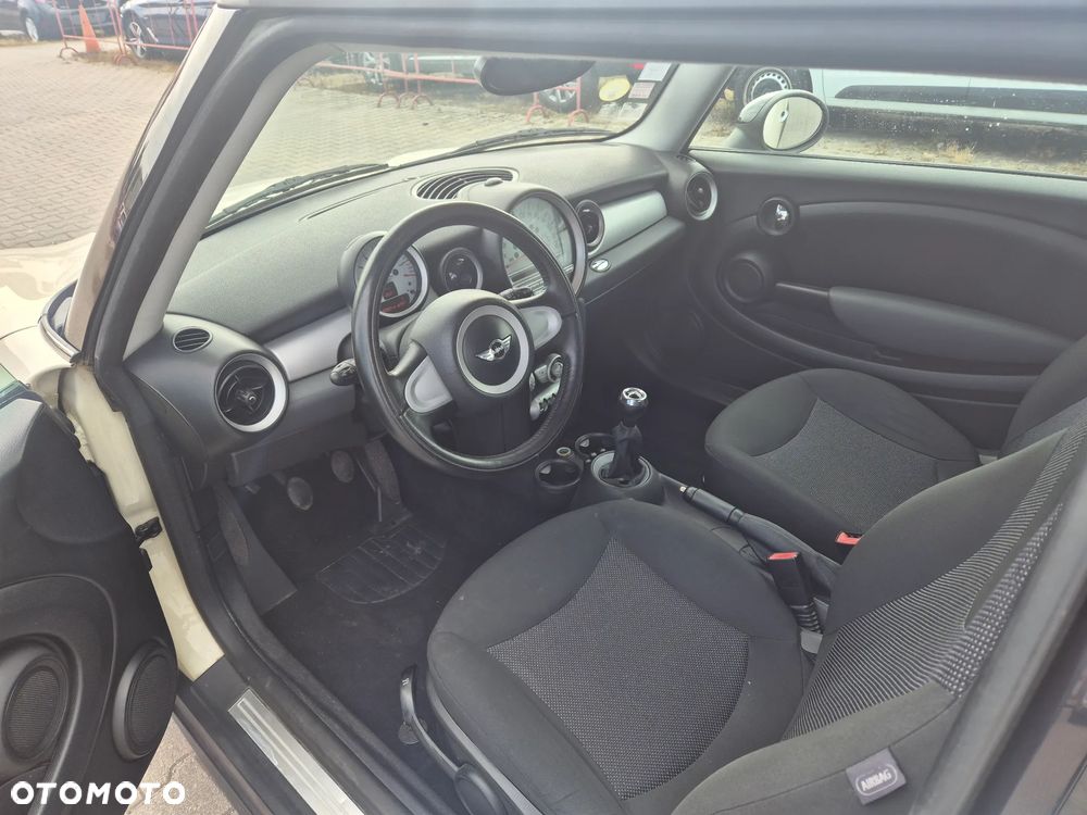 MINI ONE Standard - 9