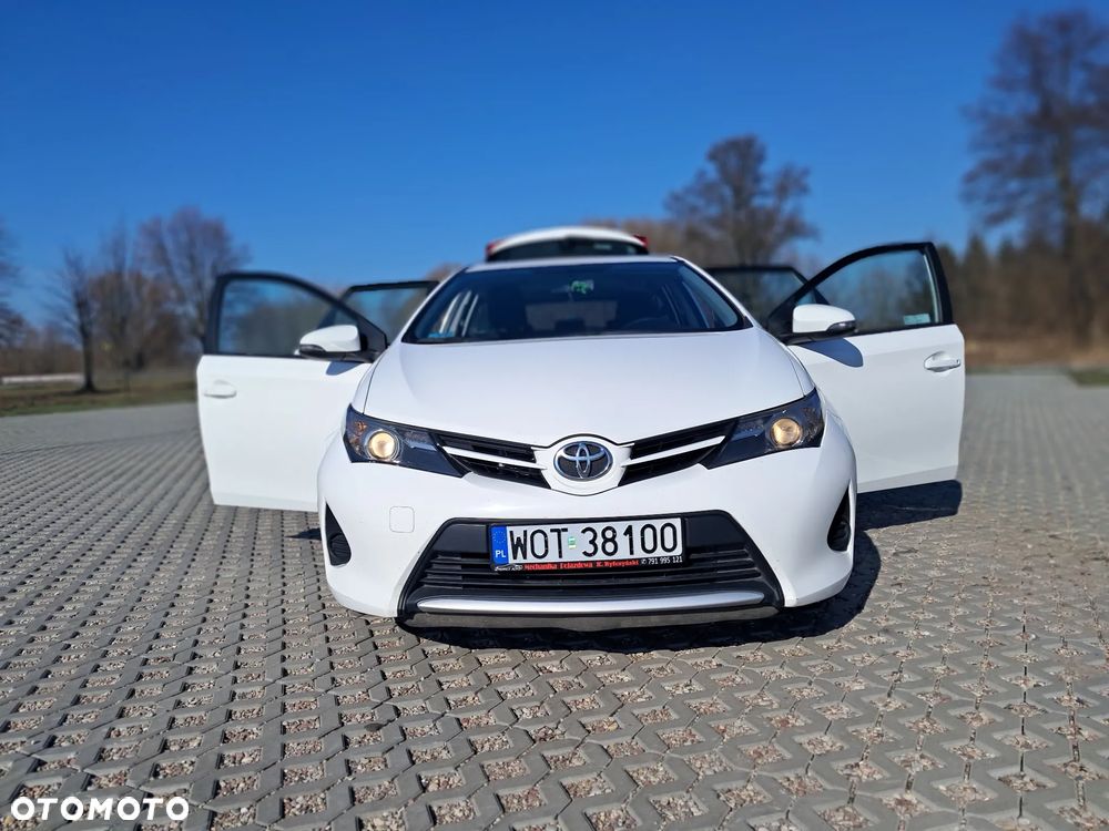 Toyota Auris 1.4 D-4D Active - 11