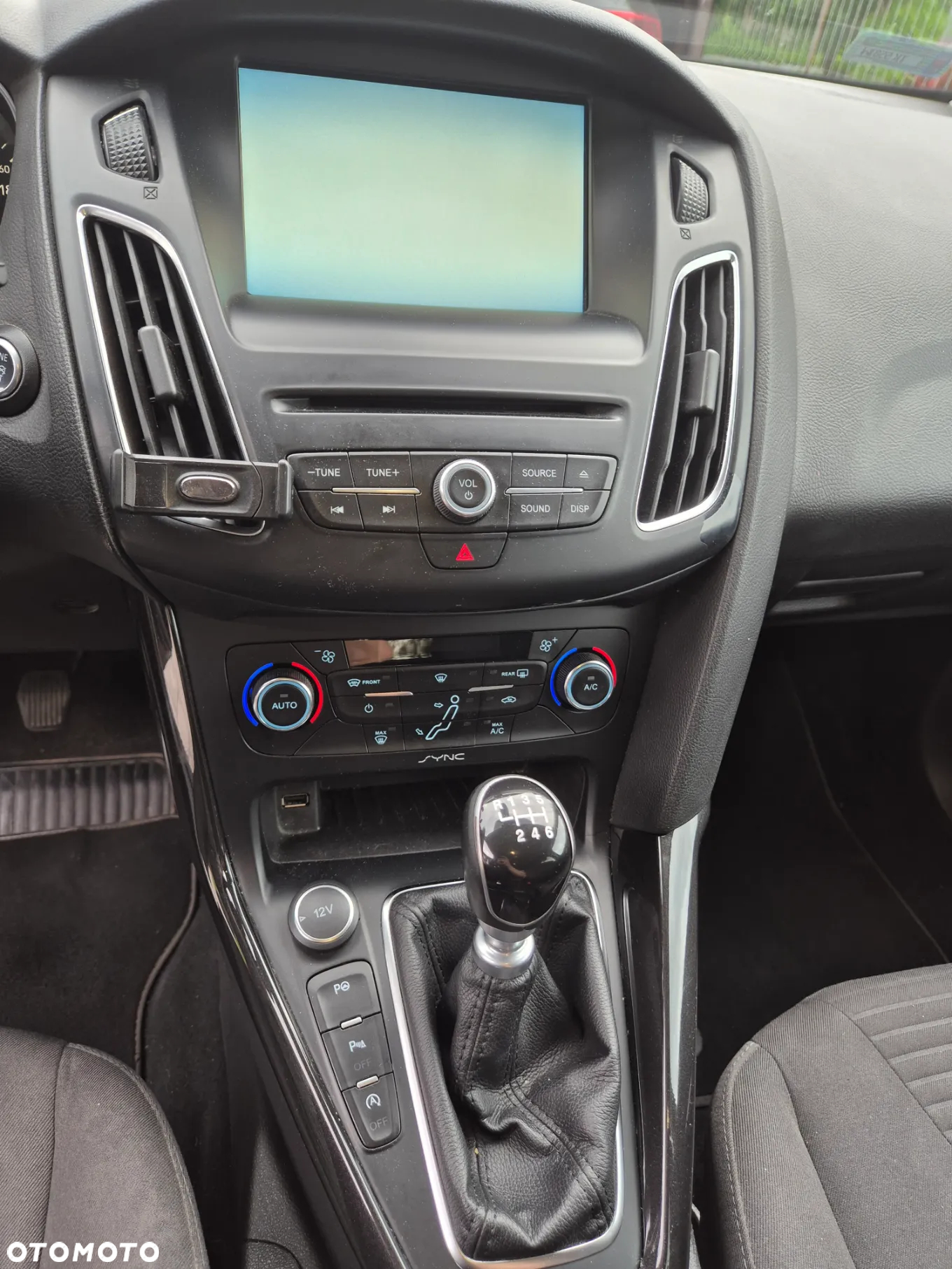 Ford Focus 1.5 EcoBoost Titanium ASS - 8