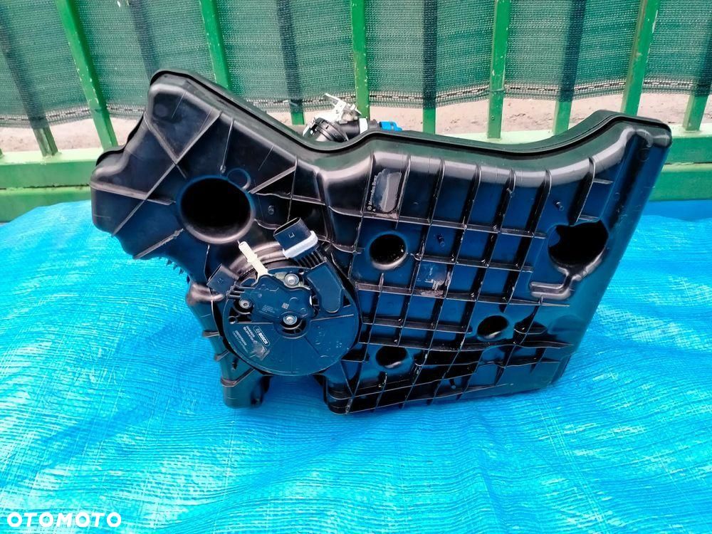 MERCEDES E W213 / ZBIORNIK ADBLUE / POMPKA A0994710475 / ORYGINAŁ - 2