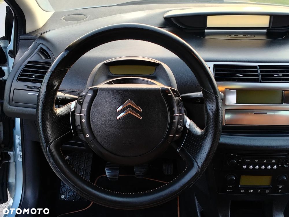 Citroën C4 1.6 16V Exclusive - 29