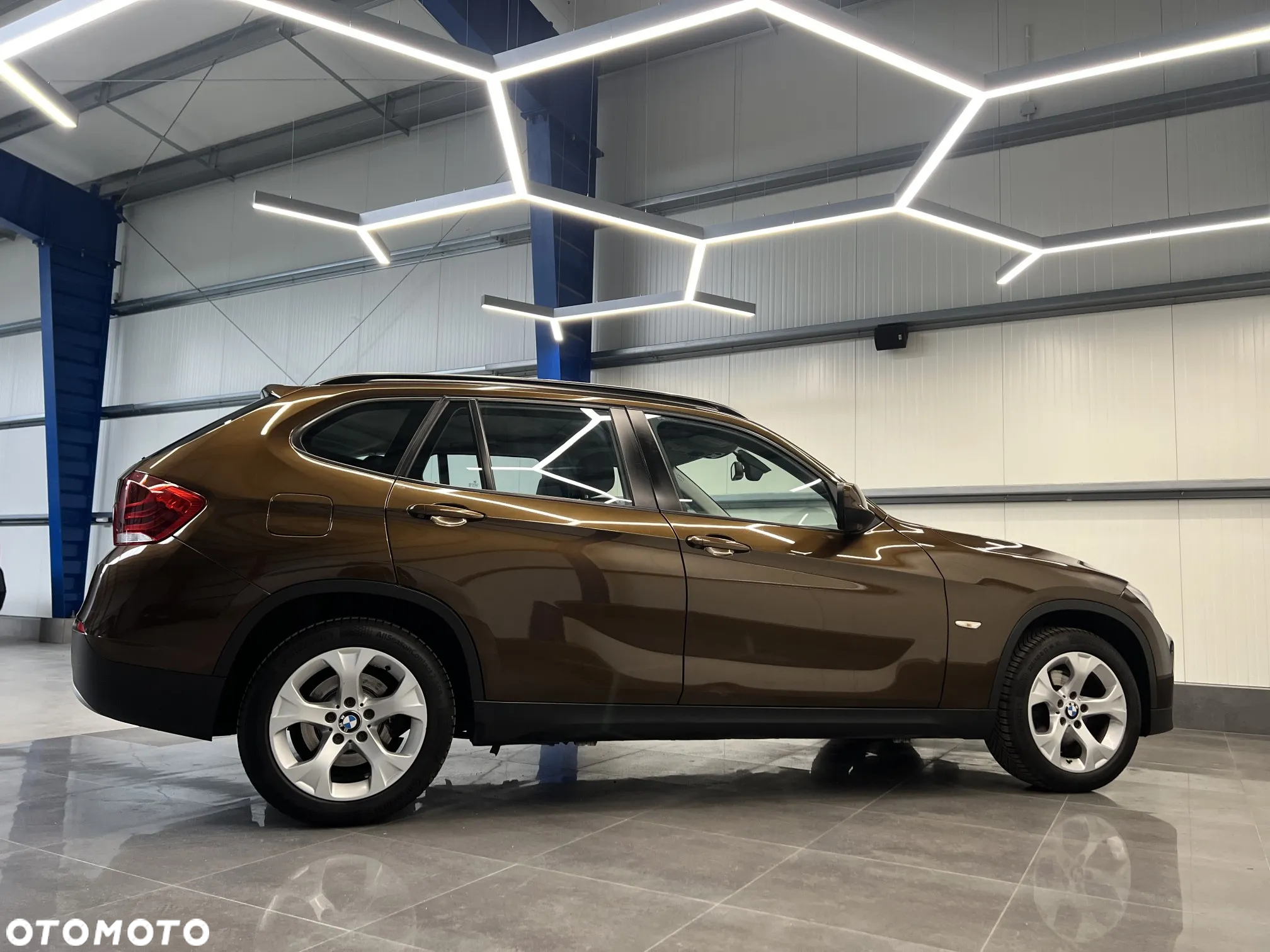 BMW X1 sDrive20d - 11