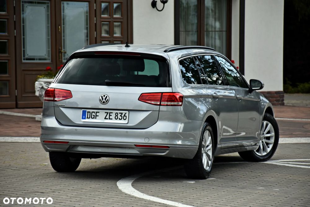 Volkswagen Passat 2.0 TDI SCR DSG Comfortline - 20
