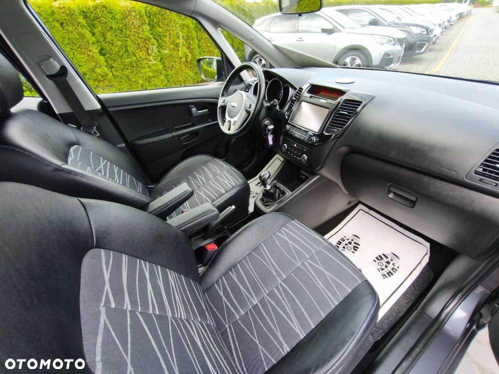 Kia Venga - 9