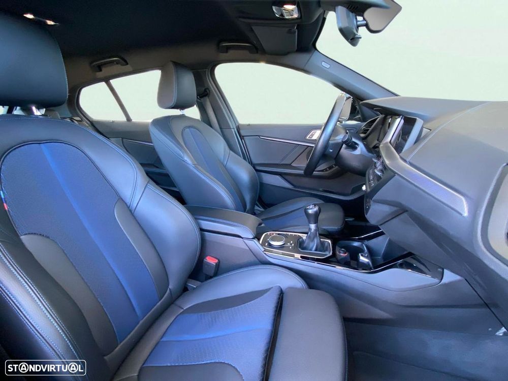 BMW 116 d Pack Desportivo M - 19