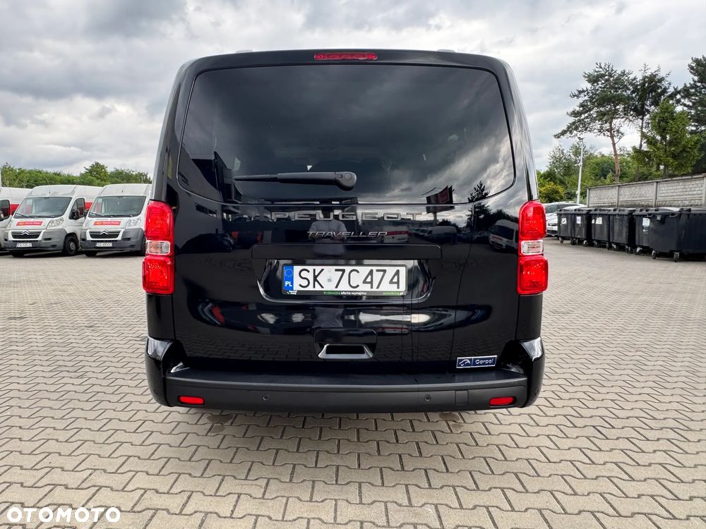 Peugeot Traveller - 16