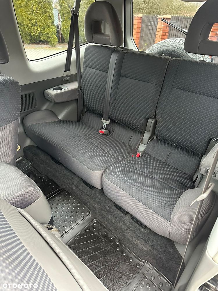 Mitsubishi Pajero - 10