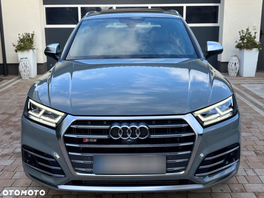 Audi SQ5 - 30