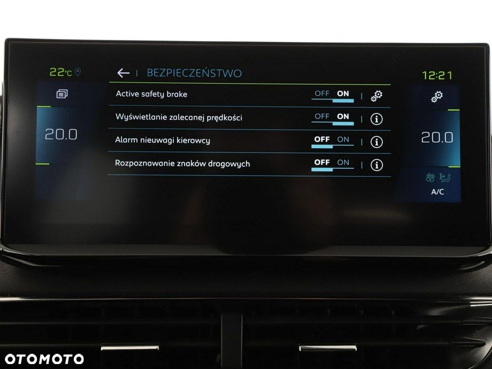 Peugeot 3008 Plug-In Hybrid 225 e-EAT8 GT - 29