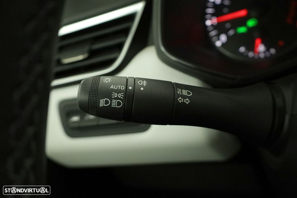 Renault Clio 1.0 TCe Evolution - 17