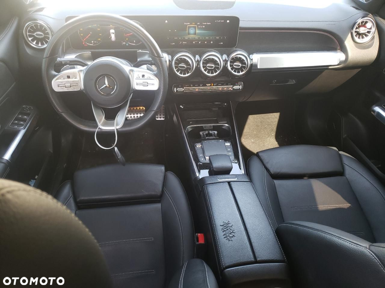 Mercedes-Benz GLB - 8