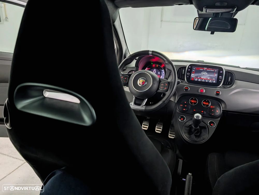 Abarth 595 1.4 T-Jet Pista 3.0 - 25