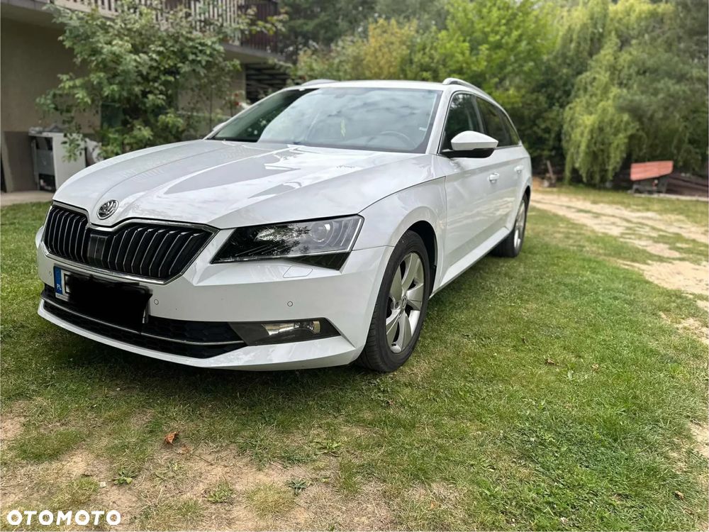 Skoda Superb 2.0 TDI Ambition - 4