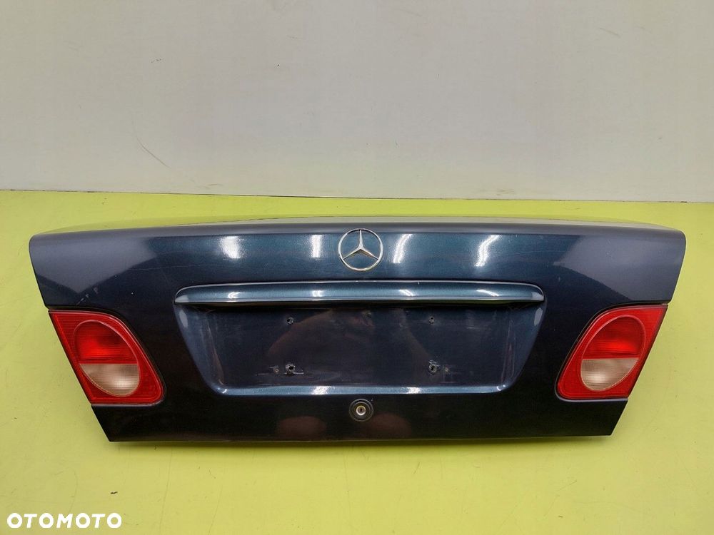 Klapa tył tylna Mercedes E-klasa W211  2002-209R SEDAN GRANATOWA LAK: 189 - 11
