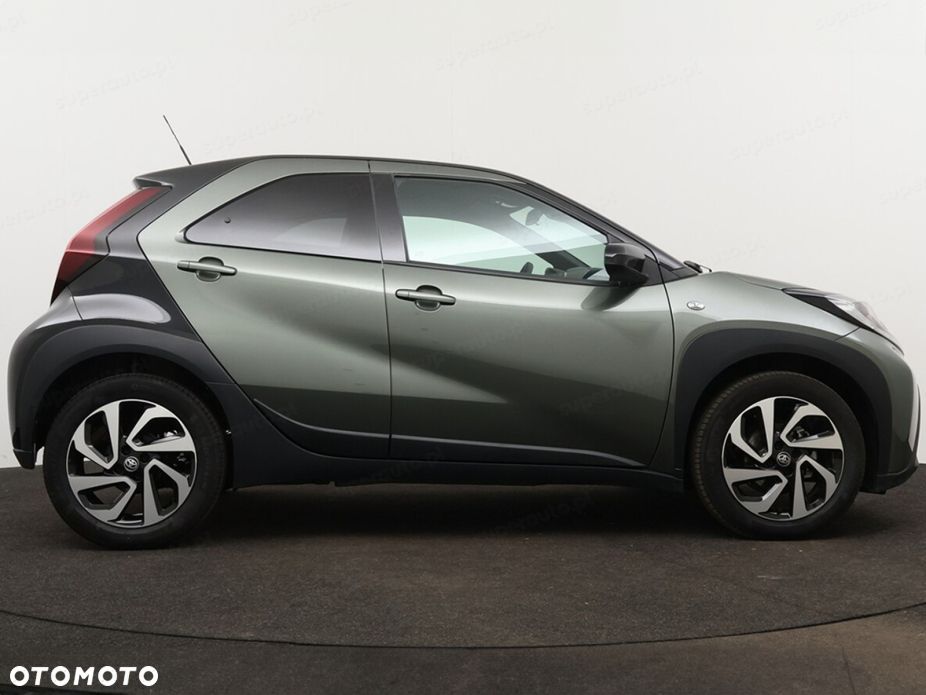 Toyota Aygo X 1.0 VVT-i Style - 3