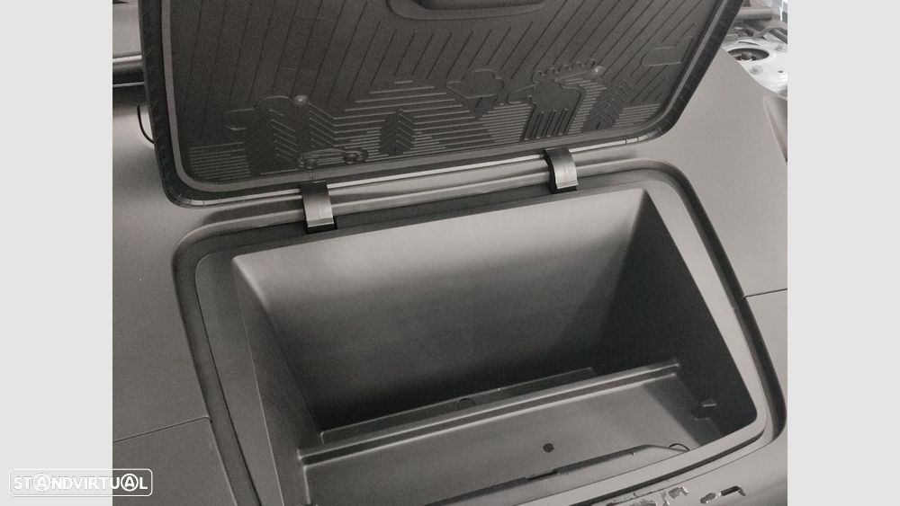 Volvo EX30 51 kWh Single Motor Core - 21