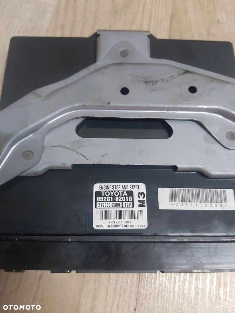 Toyota Auris II sterownik moduł start stop 89261-02010 - 2