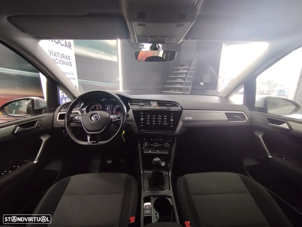 VW Touran 1.6 TDI Confortline - 16