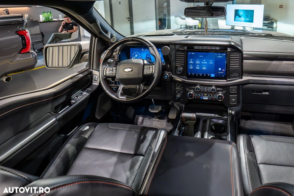Ford Raptor - 38