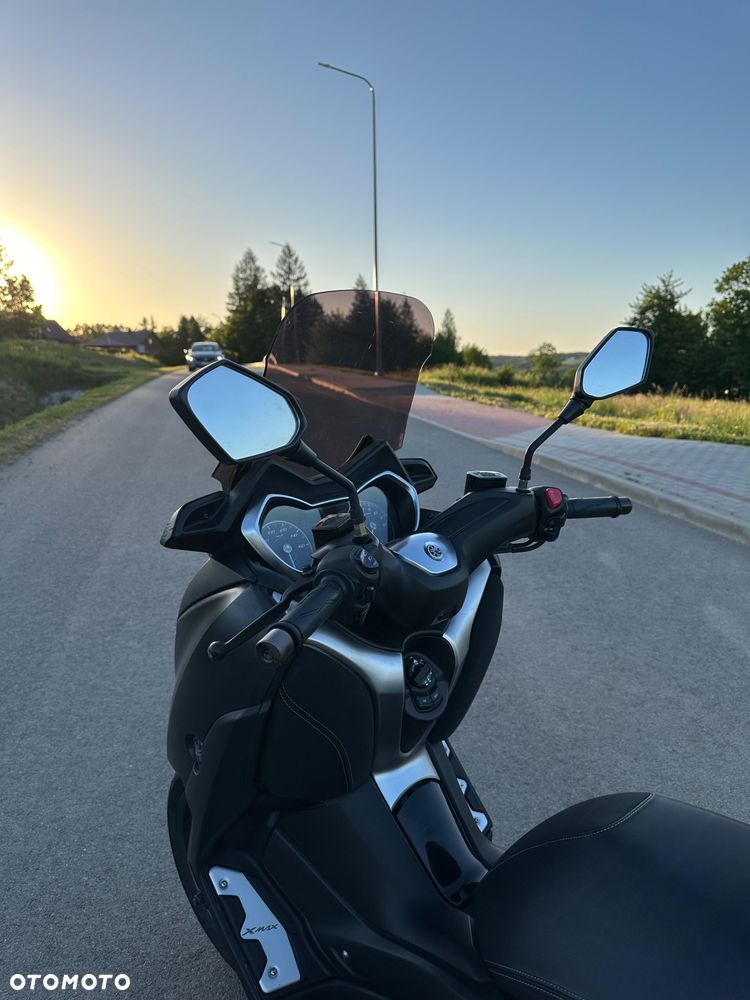 Yamaha X-max - 16