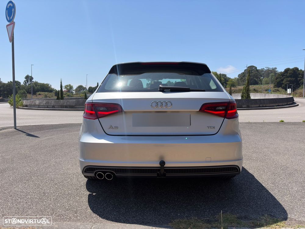 Audi A3 Sportback 2.0 TDI S-line - 4