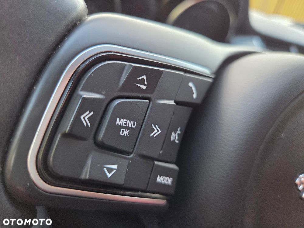 Jaguar E-Pace 2.0 i4P AWD - 24