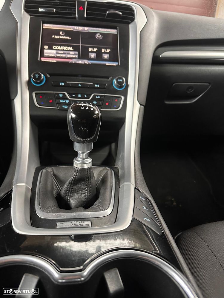 Ford Mondeo SW 1.6 TDCi ECOnetic Start-Stopp Titanium - 2