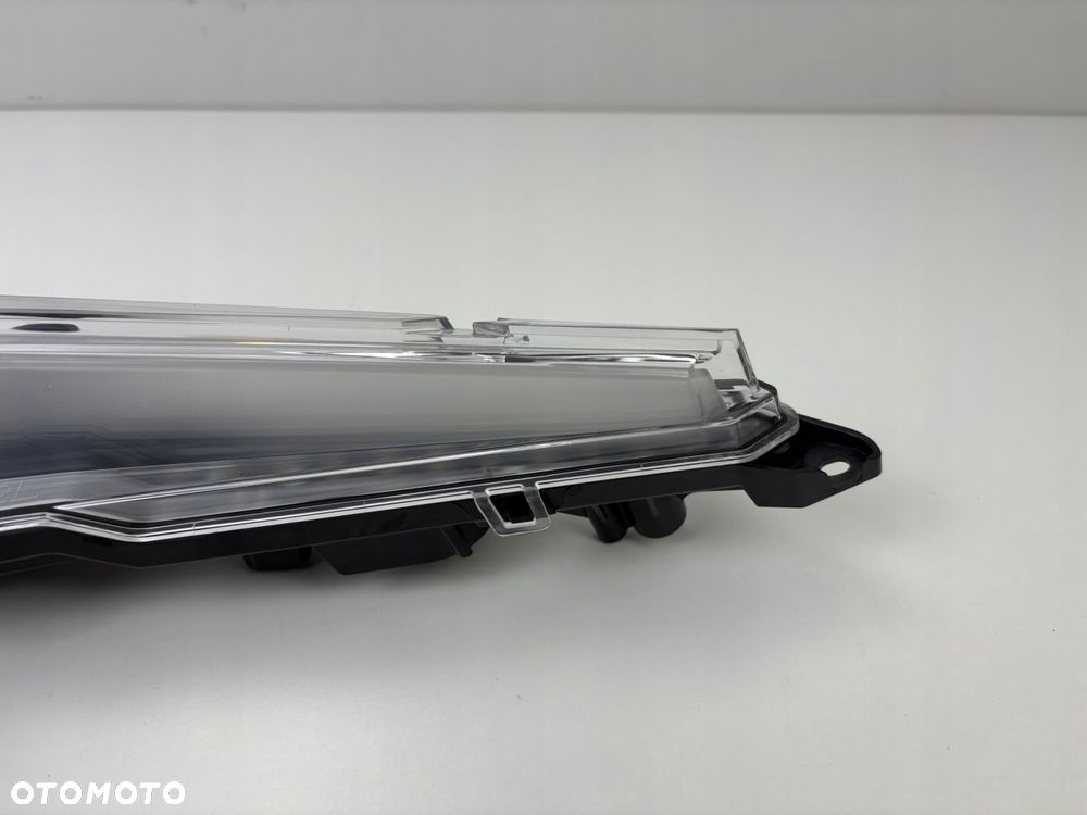 Lampa LED lewy przód Can-Am Maverick R 2024- Oryginał - 14
