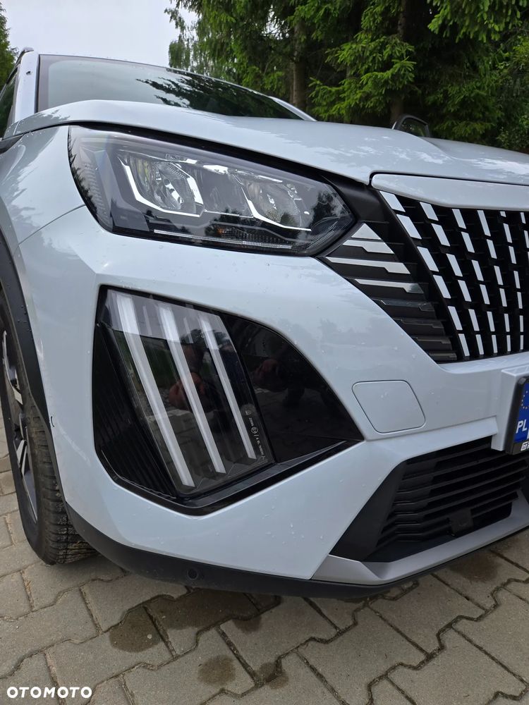Peugeot 2008 1.5 BlueHDi Allure S&S EAT8 - 4