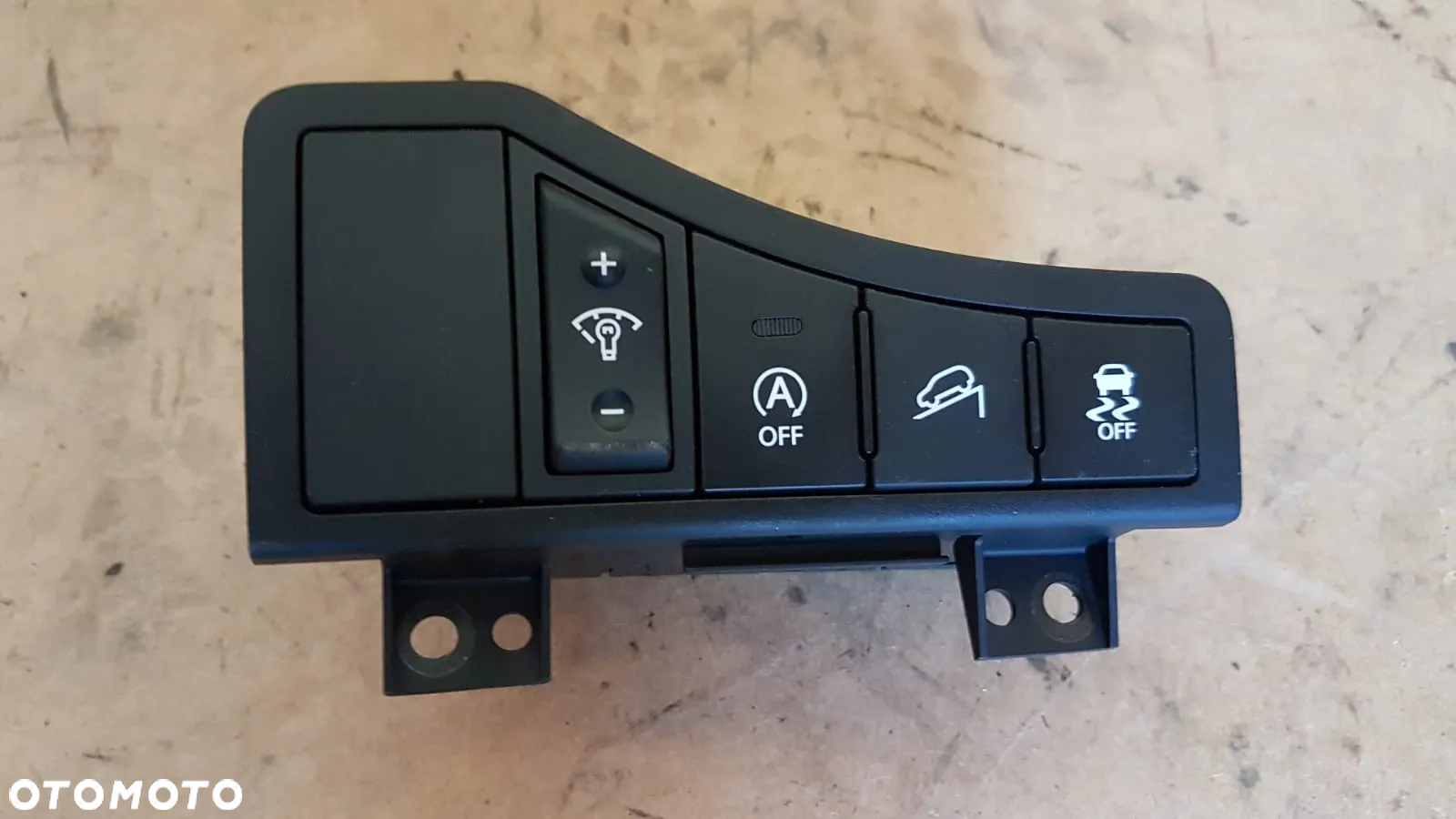 PANEL PRZEŁĄCZNIK KIA SPORTAGE III 93700-3U120WK - 2