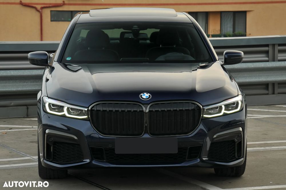 BMW Seria 7 730d xDrive MHEV - 8