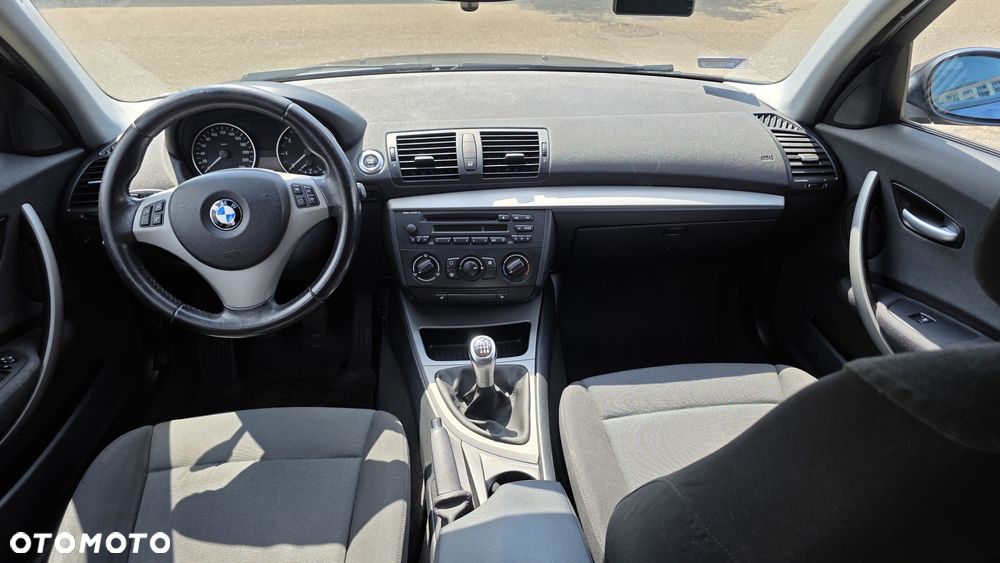 BMW Seria 1 - 15