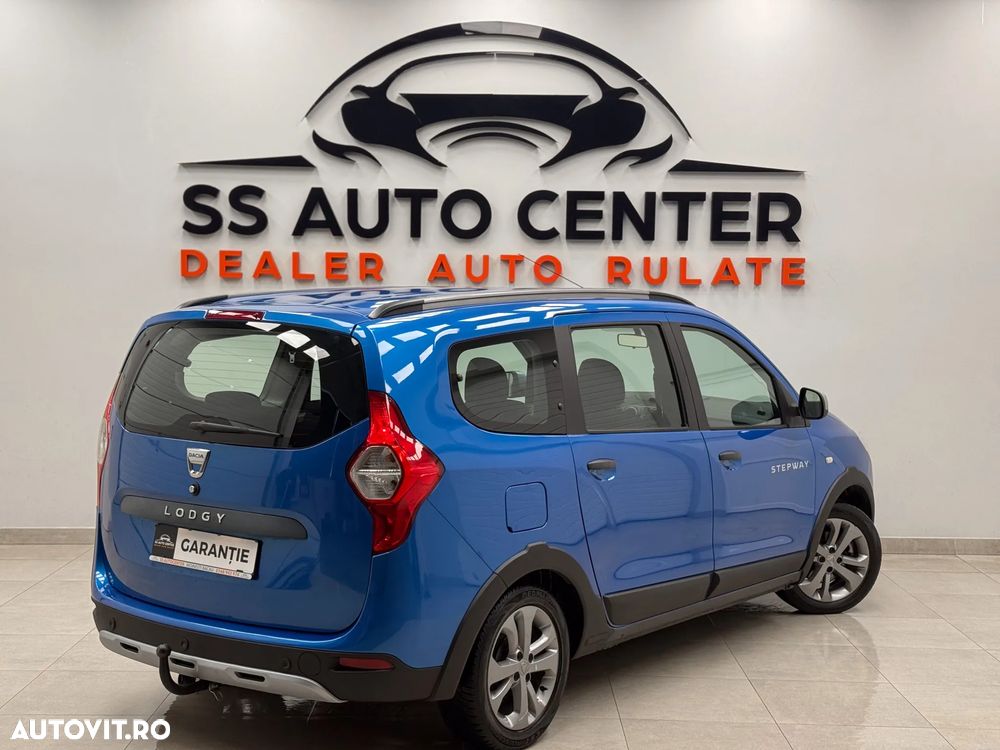 Dacia Lodgy TCe 115 Stepway - 3