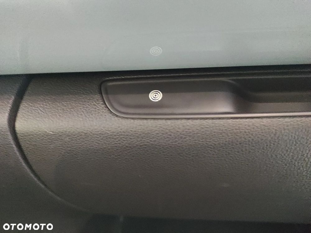 Renault Espace 1.6 dCi Energy Initiale Paris EDC - 14